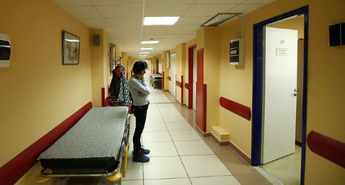 Больничный коридор. Фото: © ЮГА.ру,  https://www.yuga.ru/news/388538/
