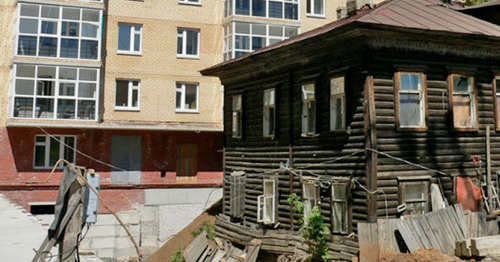 Аварийное жилье. Фото http://www.riadagestan.ru/