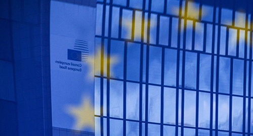 Фрагмент флага Евросоюза. Фото © Sputnik/ Алексей Витвицкий
Read more: http://sputnik-georgia.ru/politics/20161214/234179795/Procedury-na-puti-k-otmene-viz-dlja-Gruzii-v-ES.html