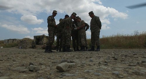 Солдаты азербайджданской армии. Фото © Фото: АР пресс-служба минобороны
http://sputnik.az/karabakh/20161213/408073438/mudafie-nazirliyi-ermenistan-yalan.html