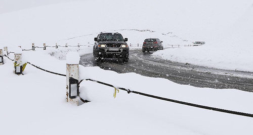 Дорога в горах.  Фото Департамент автодорог http://www.georoad.ge