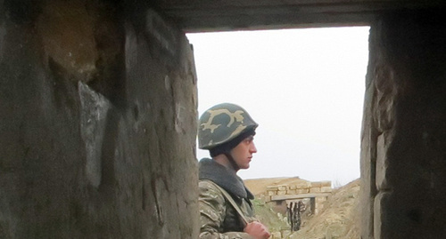 Солдат армии НКР на передовой позиции. Фото Алвард Григорян для "Кавказского узла"