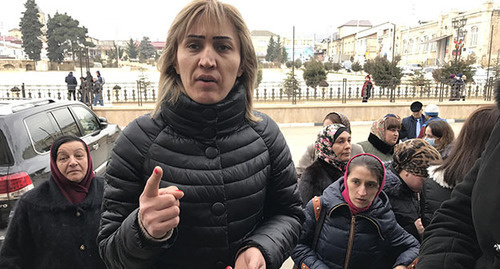 Участница митинга в Дербенте  Алиева Хадижат мать 2 детей. Фото Патимат Махмудововй для "Кавказского узла"