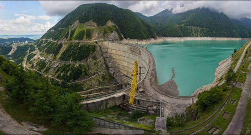 Ингури ГЭС. Фото https://tbilisi.media/main/56949-turisticheskij-tsentr-na-inguri-ges/