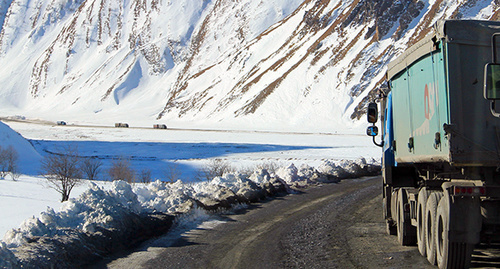 Военно-грузинская дорога в феврале 2015 года. Фото Ахмеда Альдебирова для "Кавказского узла"