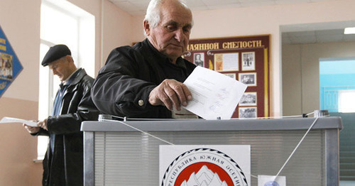 На избирательном участке в Южной Осетии. Фото: Sputnik/Михаил Мокрушин