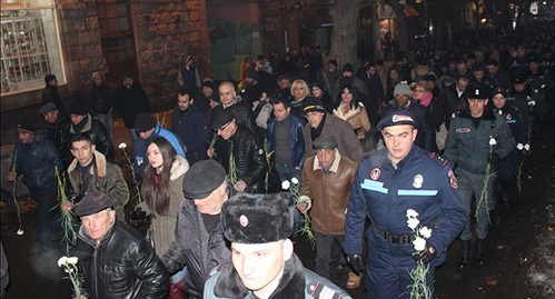 Участники митинга в память жертв 1 марта. Фото Тиграна Петросяна для "Кавказского узла"