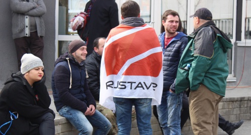 Участники протестов против передачи "Рустави 2". Фото Инны Кукуджановой для "Кавказского узла"