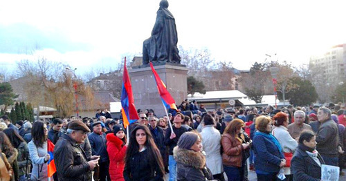 Активисты на площади Свободы. Ереван, 17 марта 2017 г. Фото Армине Мартиросян для "Кавказского узла"