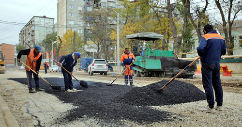 Ремонт дороги в Махачкале. Фото http://www.riadagestan.ru