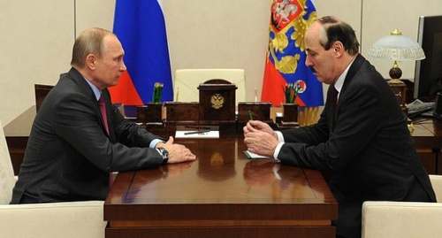 Владимир Путин и Рамазан Абдулатипов. Фото: Kremlin.ru