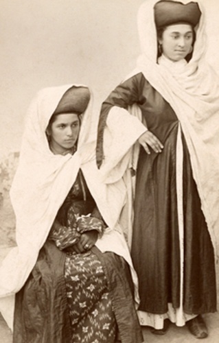 андийки из Ботлиха. 1910. фото Адильгерей Даитбеков, предоставлено организаторами выставки