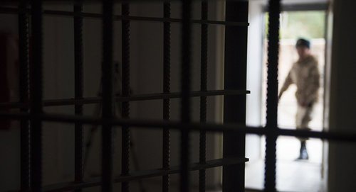 Тюремная решетка Фото © Sputnik. Табылды Кадырбеков
http://sputnik-abkhazia.ru/Abkhazia/20170703/1021375828/zaderzhannye-sbezhali-iz-ivs-ovd-po-ochamchyrskomu-rajonuu.html