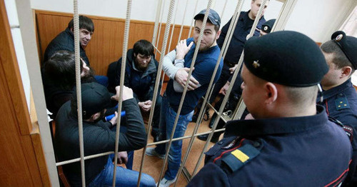 Обвиняемые по делу убийства Бориса Немцова в зале суда. Фото: Anton Denisov (Sputnik)