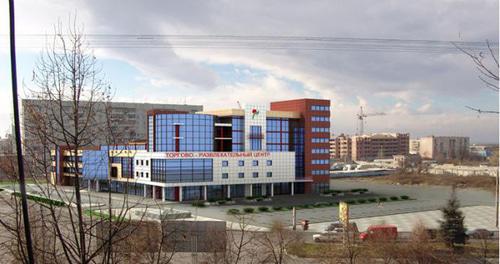 Торгово-развлекательный центр "Столица". Владикавказ. Фото: stim http://wikimapia.org/