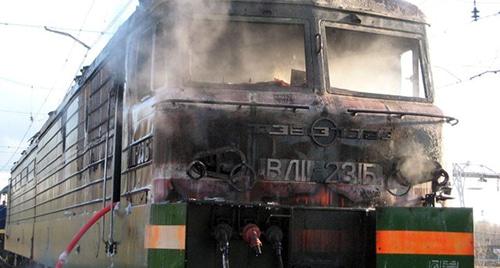 Возгорание железнодорожного локомотива в ночь на 22 сентября. Фото http://kubnews.ru/news/61886/