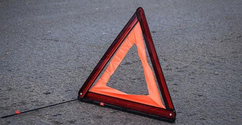 Предупреждающий знак на дороге. Фото Елены Синеок, "Юга.ру"