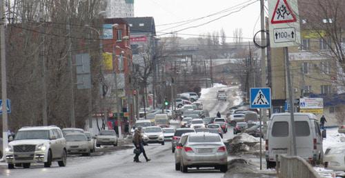 Пешеходный переход на улице Ткачева в Волгограде. Фото Вячеслава Ященко для "Кавказского узла"