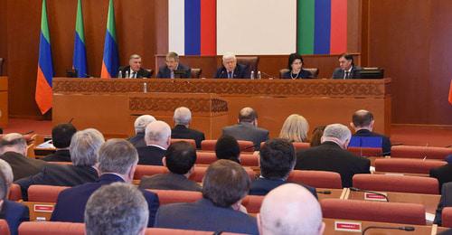 Заседание Народного собрания Дагестана. Фото: Nsrdag https://ru.wikipedia.org  -
