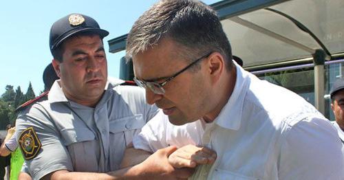 Ильгар Мамедов (справа). Фото: Turkhan Karimov (RFE/RL)