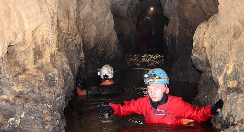 Спелеологи в пещере Сары-Тала в Кабардино-Балкарии. Фото Тенгиз Мокаев, http://kbrria.ru/blogi/tengiz-mokaev/11918

