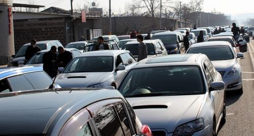 Автопробег против запрета праворульных машин. Ереван, 7 января 2018 года. Фото Тиграна Петросяна для "Кавказского узла".