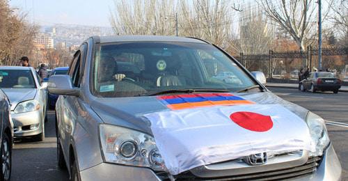 В Армении, по данным полиции, порядка 32 тысяч "праворуких" авто. Ереван, 12 января 2018 г. Фото Тиграна Петросяна для "Кавказского узла"