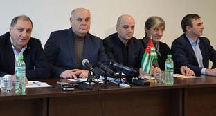 Оппозиция Абхазии объединилась ради отставки Хаджимбы