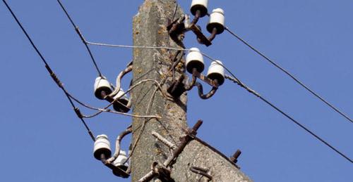 Электрический столб. Фото: VladimirZhV https://ru.wikipedia.org