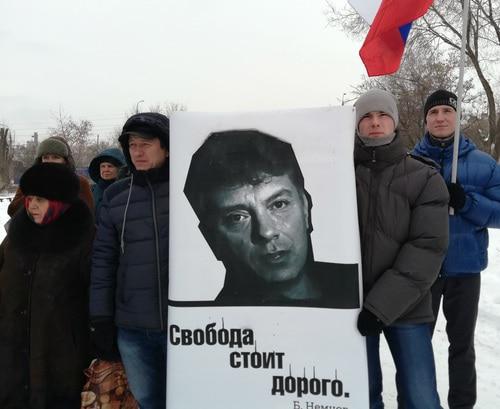 Участницы митинга в память о Борисе Немцове. Волгоград, 25 февраля 2018 года. Фото Татьяны Филимоновой для "Кавказского узла"