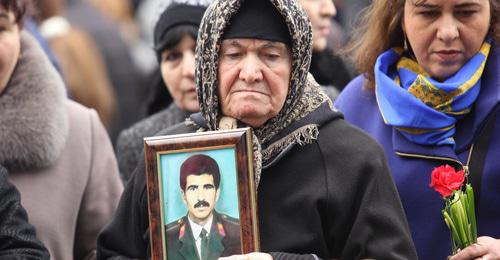 Акция памяти жертв Ходжалинской трагедии в Баку. 26 февраля 2018 года. Фото Азиза Каримова для "Кавказского узла"