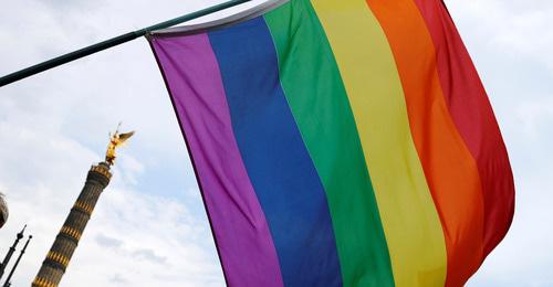 Флаг ЛГБТ. Фото: REUTERS/Fabrizio Bensch