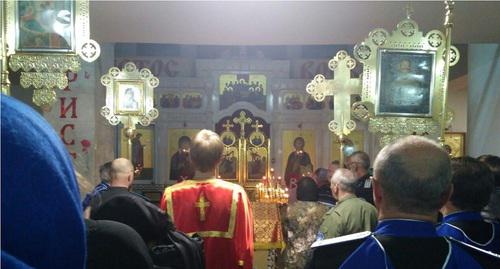 Прихожане храма в Кизляре во время службы. Фото корреспондента "Кавказского узла". 