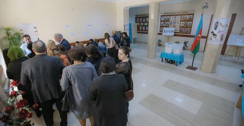 На одном из избирательных участков. Баку, 11 апреля 2018 г. Фото Азиза Каримова для "Кавказского узла"