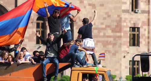 Участники акции протеста в Армении, 2 мая 2018 года. Фото Тиграна Петросяна для "Кавказского узла".