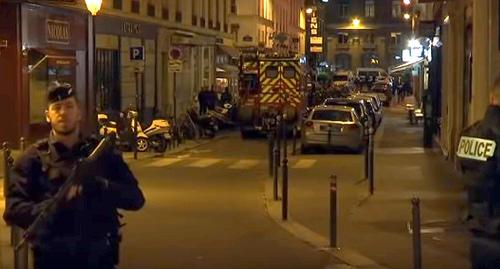 Полиция на месте теракта в Париже 12 мая 2018 года. Скриншот видео https://www.youtube.com/watch?v=Qq0bjAKB9TQ