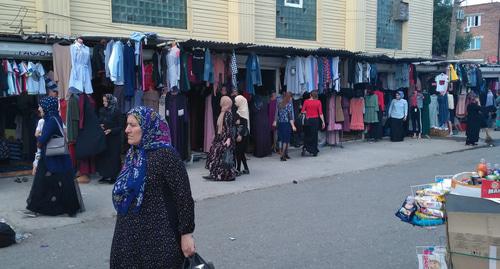 Торговля на рынке в Хасавюрте.  Фото корреспондента "Кавказского узла"