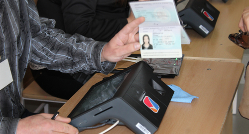 На избирательном участке. Выборы в Армении. Фото Тиграна Петросяна для "Кавказского узла"
