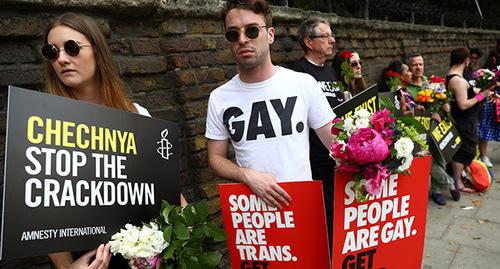 Участники акции протеста против ущемления прав представителей ЛГБТ в Чечне. Лондон, июнь 2017 г. Фото: REUTERS/Neil Hall