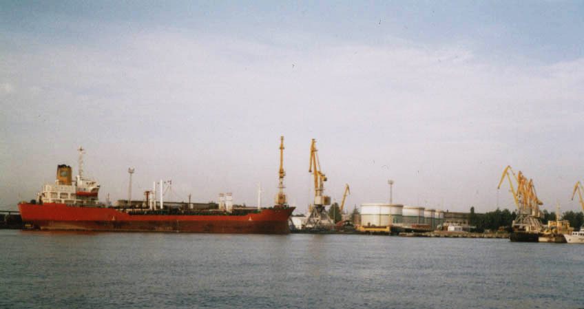Порт в Поти. Источник: http://tolik68.narod.ru/kavkaz