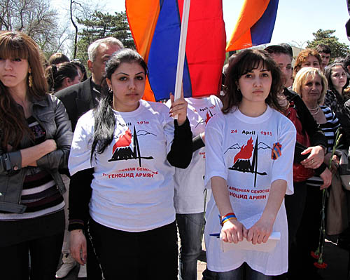 Участники митинга. Ростов-на-Дону, 24 апреля 2010 года. Фото "Кавказского Узла"