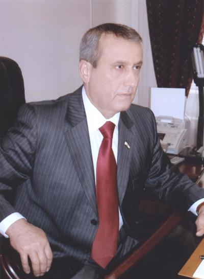 Махмуд Сакалов (фото с сайта www.kommersant.ru)