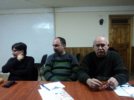 Анаит Даниелян (слева), Ашот Бегларян, собкор ИА "Регнум", "Арминфо" (в середине), я - директор НПО "Центр гражданских инициатив" Нагорного Карабаха (справа).