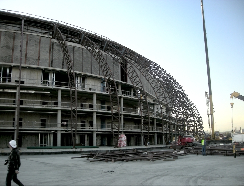 Большой ледовый дворец спорта. Сочи, 27 апреля 2011 г. Фото "Кавказского узла"
