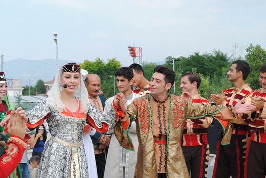 Мюзикл "Карабахская свадьба". Жених и невеста.