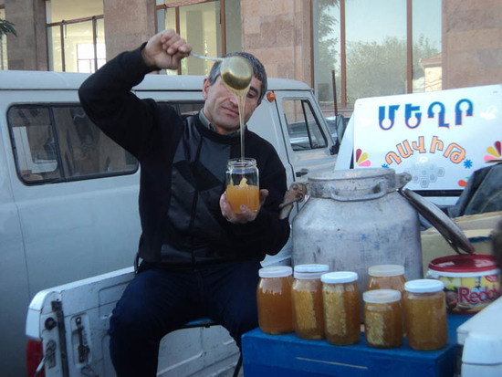 Карабахский натуральный мёд.