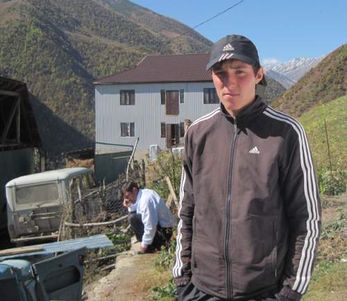 Тагир Магомедов, село Хутрах Цунтинского района Дагестана. 8 октября 2011 г. Фото очевидца