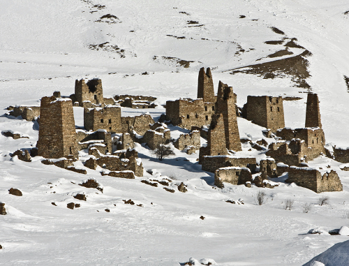 Северная Осетия, Мамисонское ущелье, селение Лисри зимой. Фото Дмитрия Тамерланова для "Кавказского узла"