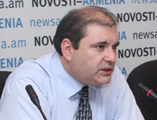 Директор армянского филиала Института стран СНГ, политолог Александр Маркаров. Фото: www.panorama.am