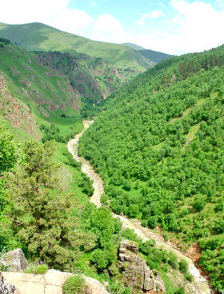 Место, где обнаружено захоронение. КБР. Фото Виктора Котлярова